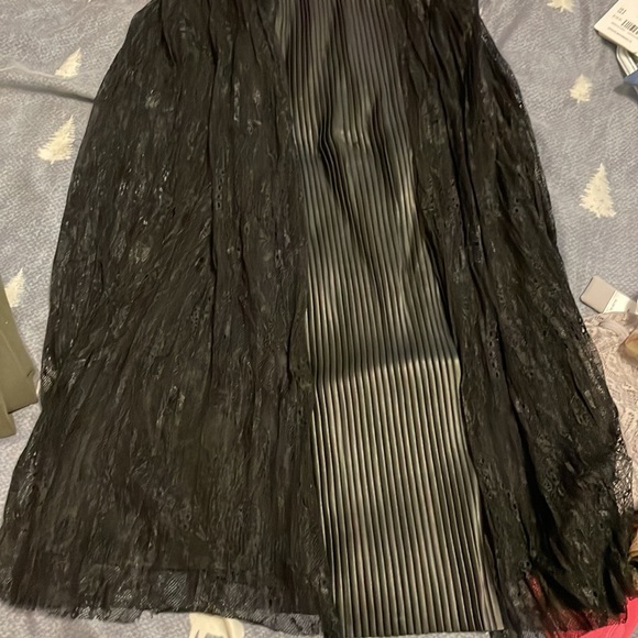 Dresss - Picture 6 of 16